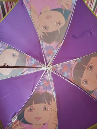 2 Paraguas Dora Exploradora y Monster High