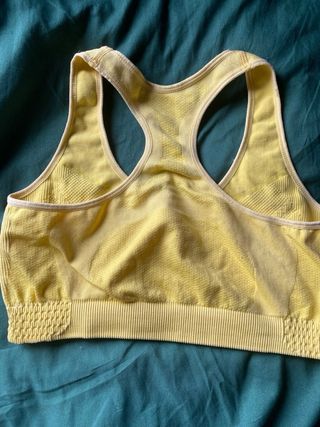 Top deportivo sujetador amarillo