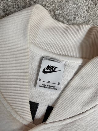 Sudadera Nike Varsity Bomber Crema Talla M