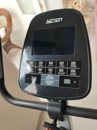 Bicicleta Estática Negra y Gris