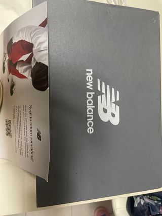 Tenis New Balance 327 Mujer Beige/Rosa Nuevos