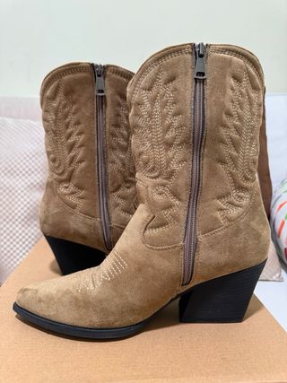 Botines Cowboy Taupe - Como Nuevos
