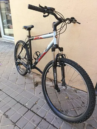 Bicicleta BTT BH over