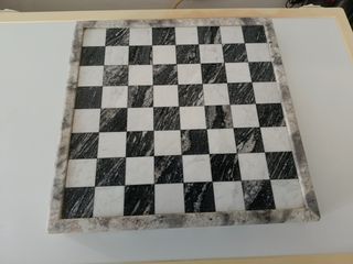 Scacchiera in pietra