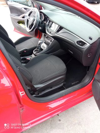 Coche Opel Astra 2018