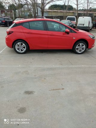 Coche Opel Astra 2018