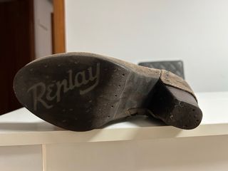 Botines Replay tachas marrones y plateadas