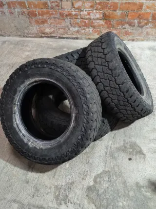 Neumáticos Cooper Discoverer S/T Maxx 245/75 R16