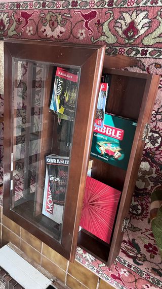 Mesa clásica colonial de madera y cristal