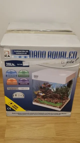 Acuario 20L con accesorios