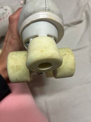 Patines 4 ruedas niña talla 34