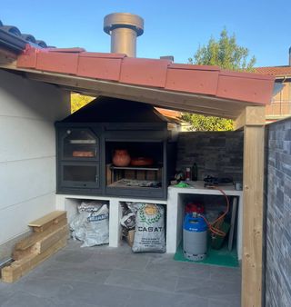 Parrilla de metal para exterior B