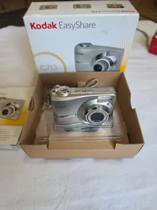 Cámara Kodak EasyShare C713 Plata