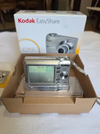 Cámara Kodak EasyShare C713 Plata