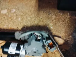 Motorino alza bagagliaio Jeep Compass