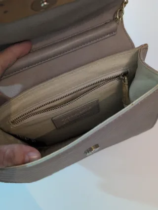 Bolso pequeño Gloria Ortiz beige.