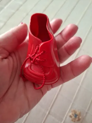 Bota derecha mocosete roja