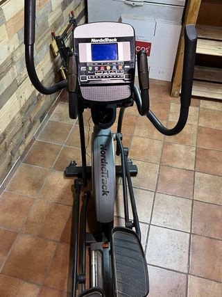 Bicicleta Elíptica NordicTrack con muy poco uso