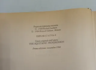 AQUITANIA - Un celebre thriller spionaggio di Ludl