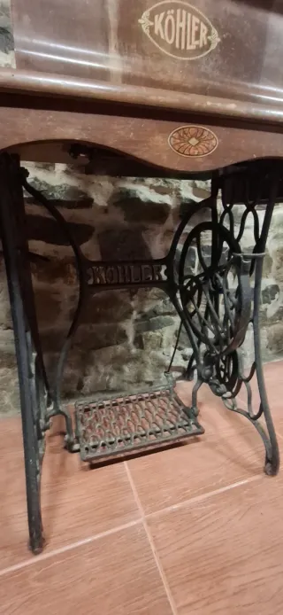 Máquina de coser antigua Kohler