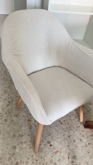 Silla de terciopelo beige unidad