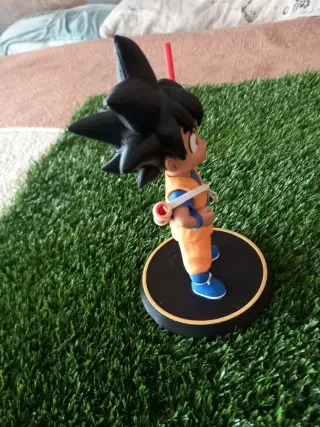 Figura Goku Niño