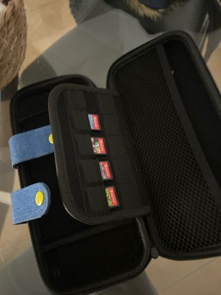 Nintendo Switch Azul y Amarillo