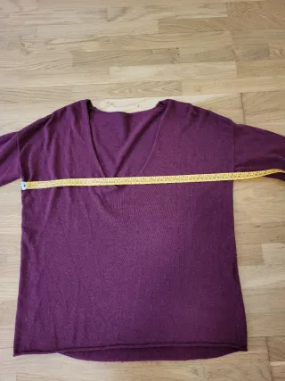 Jersey granate con bufanda