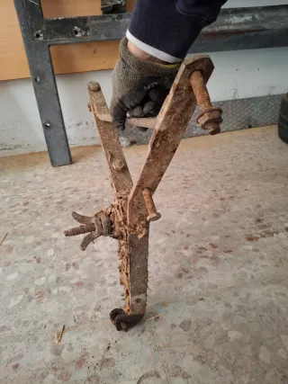 Arado antiguo de labranza