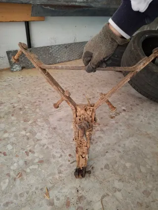 Arado antiguo de labranza