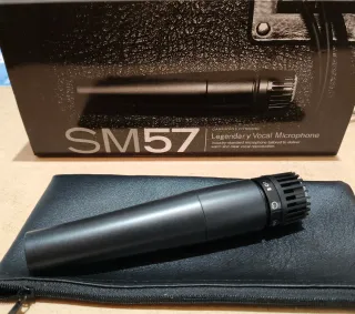 Micrófono tipo SM57