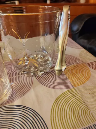 Juego de Whisky con detalles dorados con cubitera