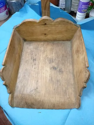 Antiguo recogedor de madera