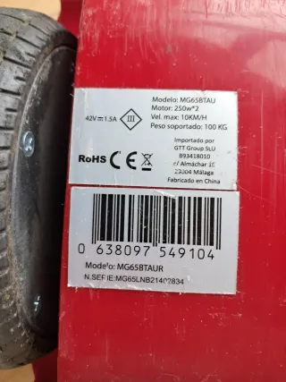 Hoverboard Rojo y silla negra