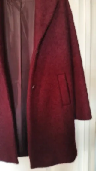 Abrigo Cortefiel Granate Talla M