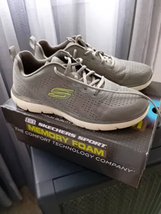 Zapatillas Skechers Memory Foam Grises