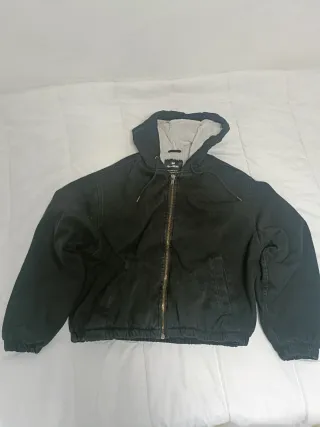 Chaqueta Pull&Bear forrada gris y negra