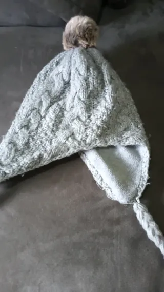 Gorro y bufanda H&M gris