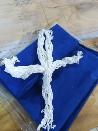 Tapete y troneras de billar