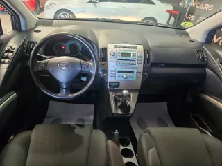 Toyota Verso 7 plazas 1.8 gasolina 130c,unico dueñ