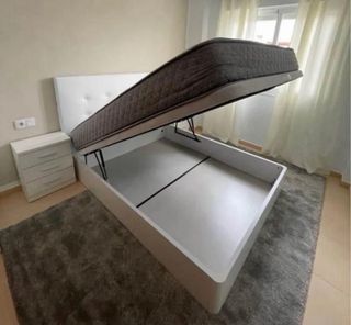 Canapés y colchónes nuevos