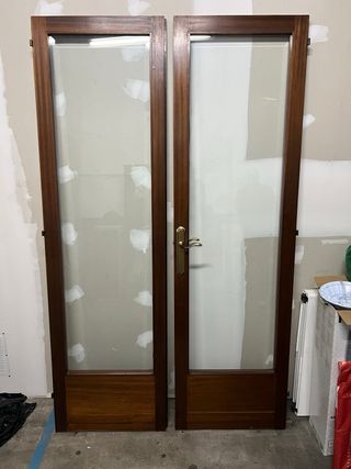 Puertas de madera con cristal