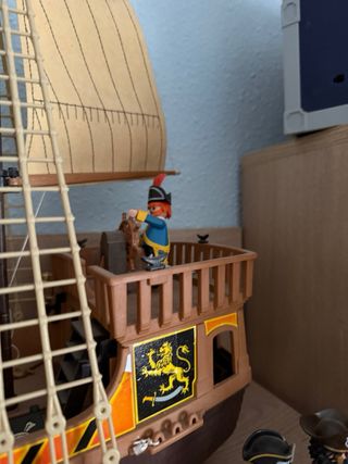 Barco Pirata Playmobil con Figuras