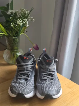 Tênis Kiprun Cushion 500 Cinzento