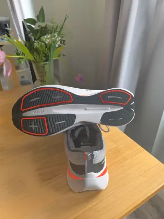 Tênis Kiprun Cushion 500 Cinzento