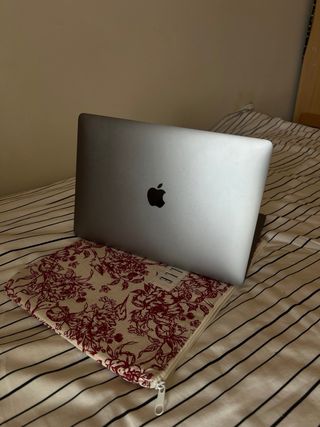 MacBook Air 13 2019 i5 1.6 GHz