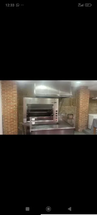 Oferton }Horno, campana y mostrador de acero inox