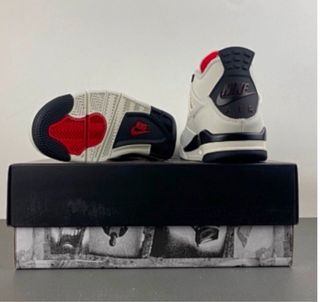 Jordan 4 Retro Blanco y Negro