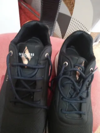 Deportivas Skechers Negras