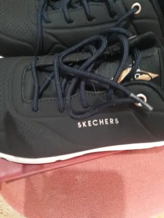 Deportivas Skechers Negras